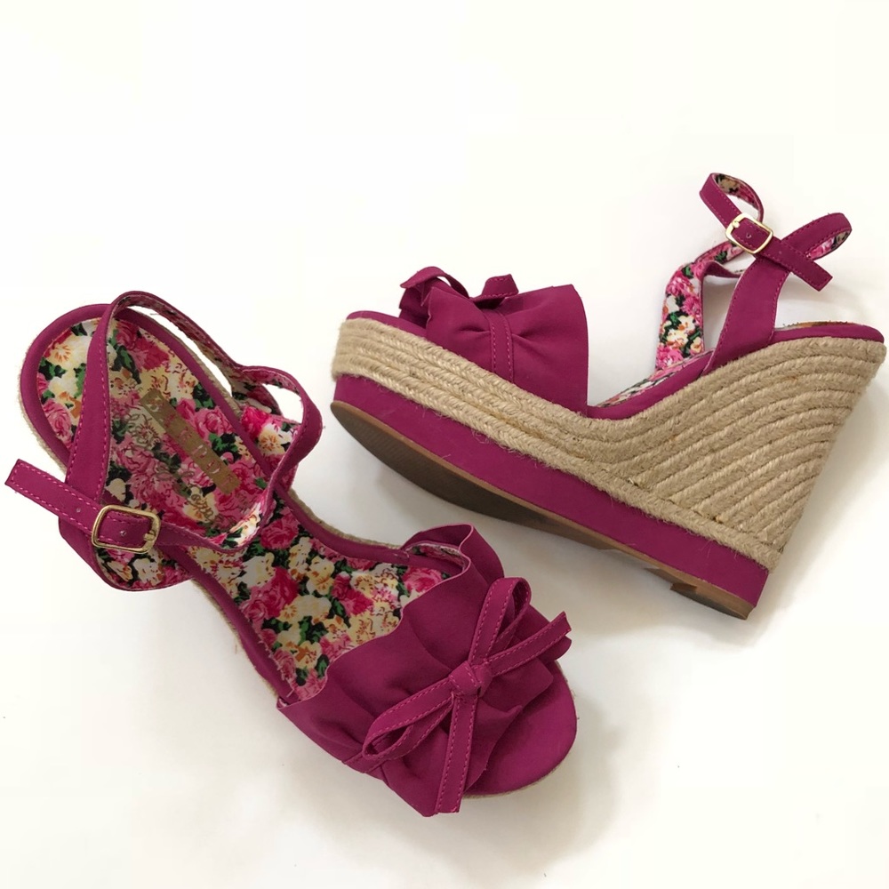 Dark Pink wedges